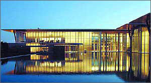 �¿��_˹�F(xi��n)��ˇ�g(sh��)�����^ Modern Art MuseumH