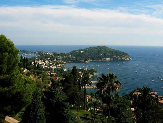 世界巨富扎堆的法國小村