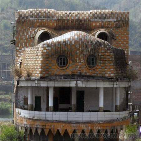 ���A���^����