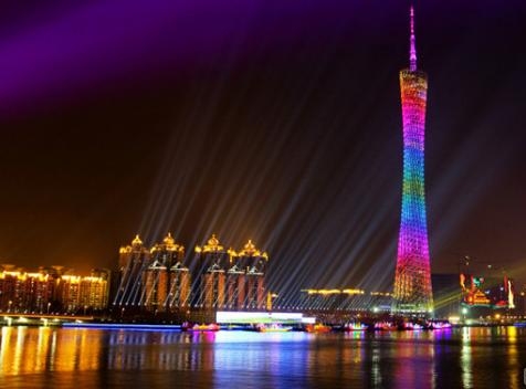 “小蠻腰”廣州塔說“晚安”