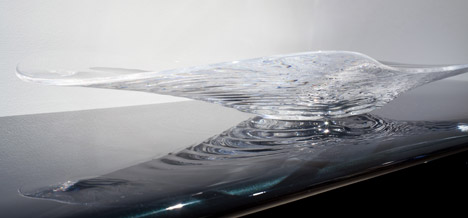 扎哈玩跨界 讓你坐在冰川上