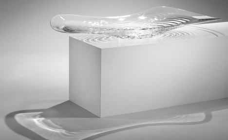 扎哈玩跨界 讓你坐在冰川上