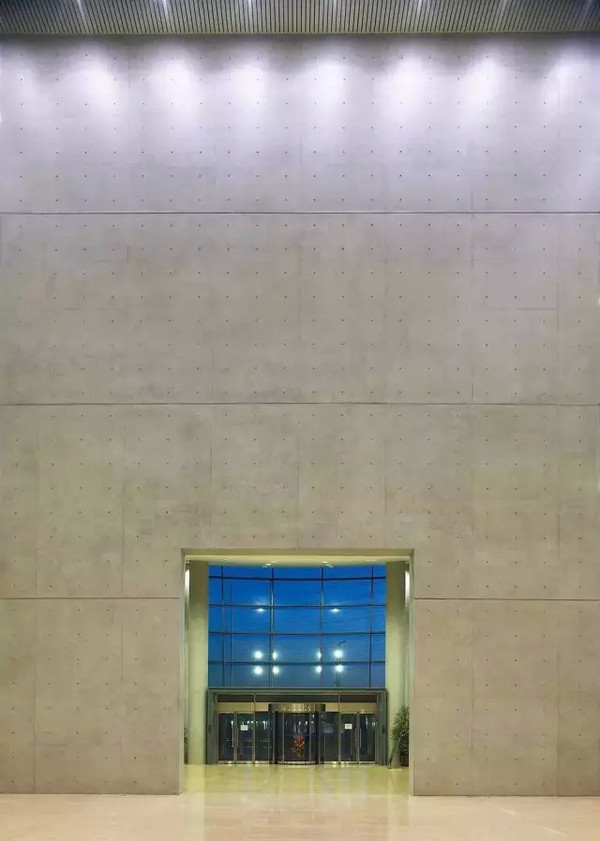 二級建造師備考知識：不多見的“清水混凝土”結(jié)構(gòu)