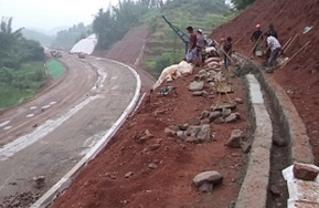 二級建造師考試知識點：路基排水設施施工