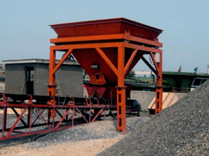 二級建造師考試知識點：無機結(jié)合穩(wěn)定料的拌合(廠拌)與運輸